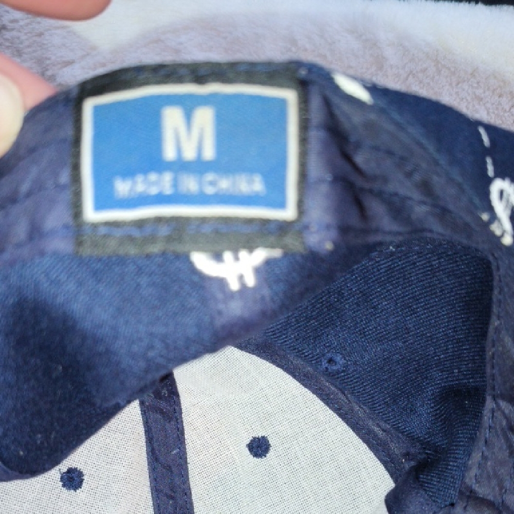 Navy Cap with Dollar Sign Pattern - Picture 5 of 7